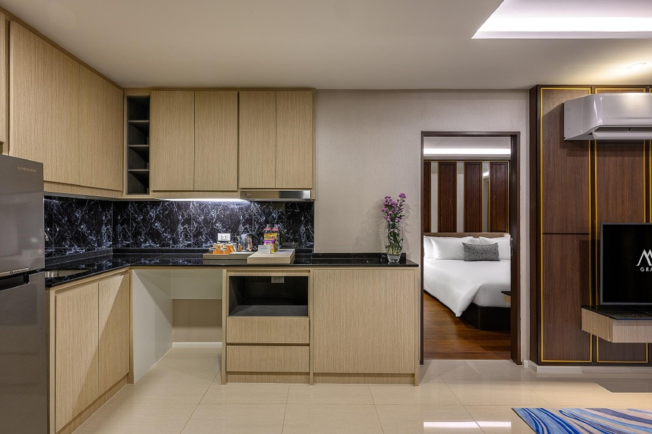 Mida Grande Resort Phuket Bagian luar foto
