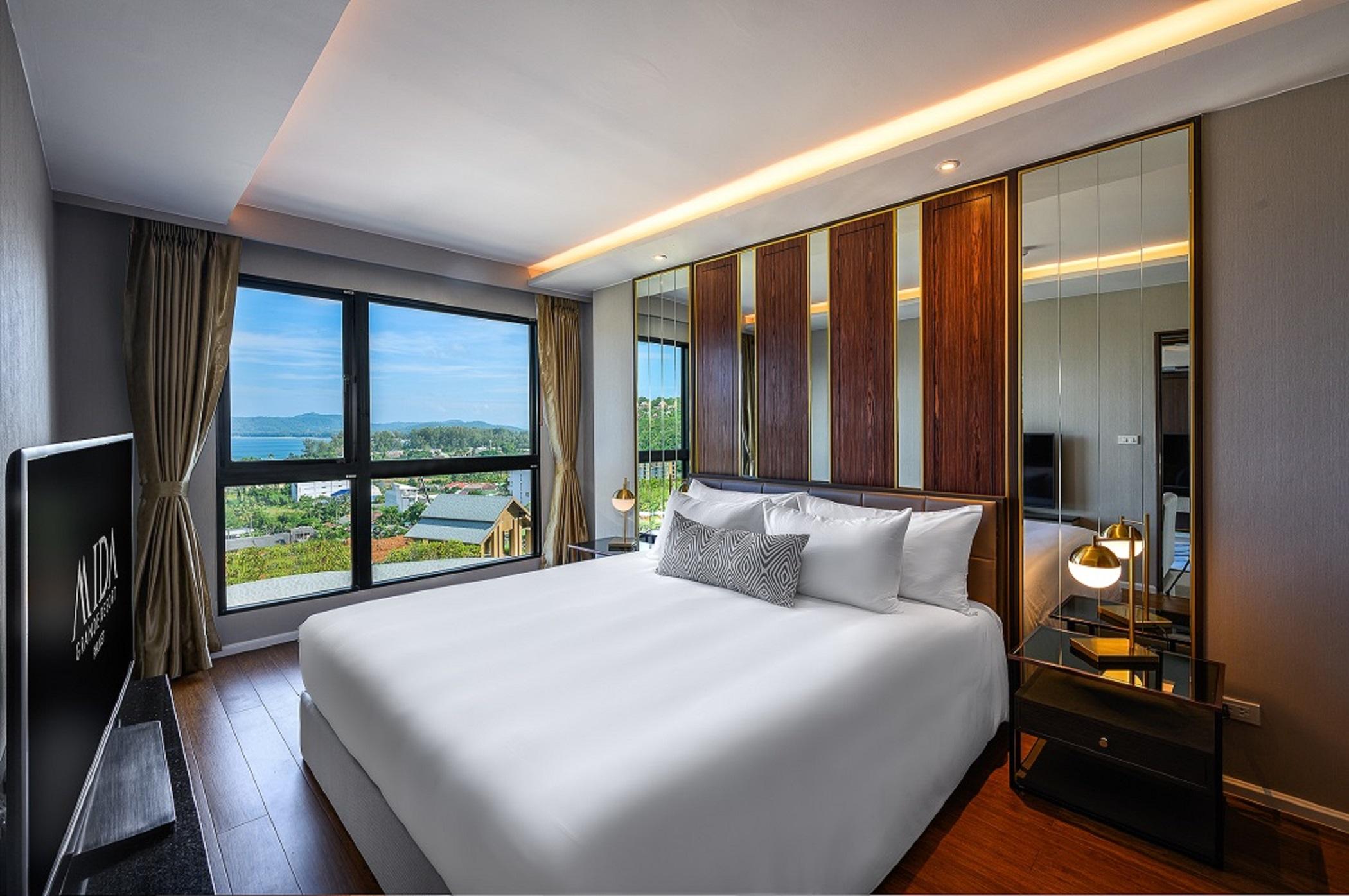 Mida Grande Resort Phuket Bagian luar foto