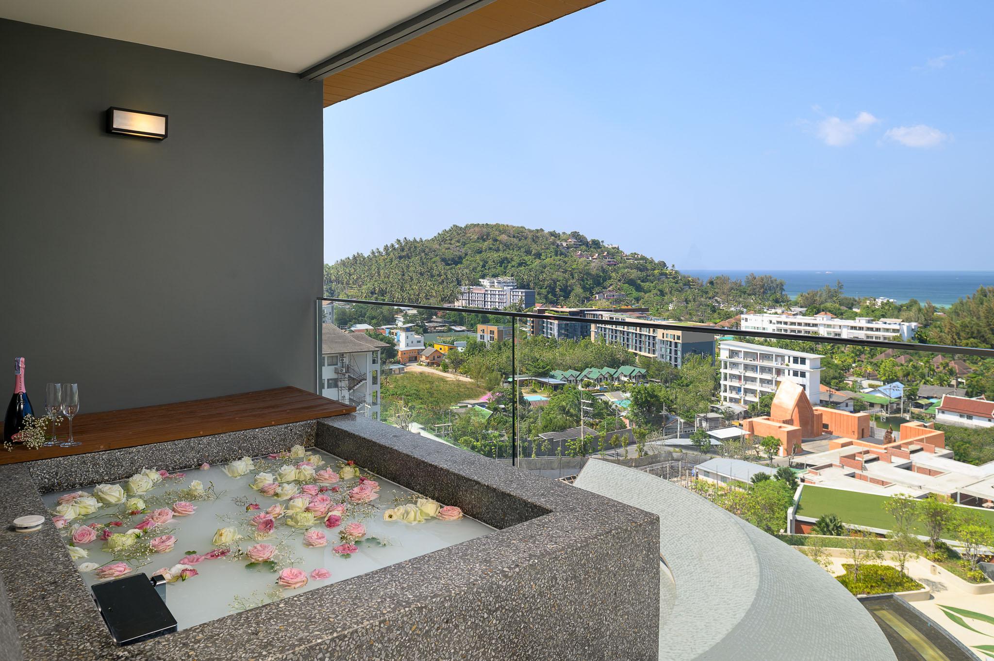 Mida Grande Resort Phuket Bagian luar foto