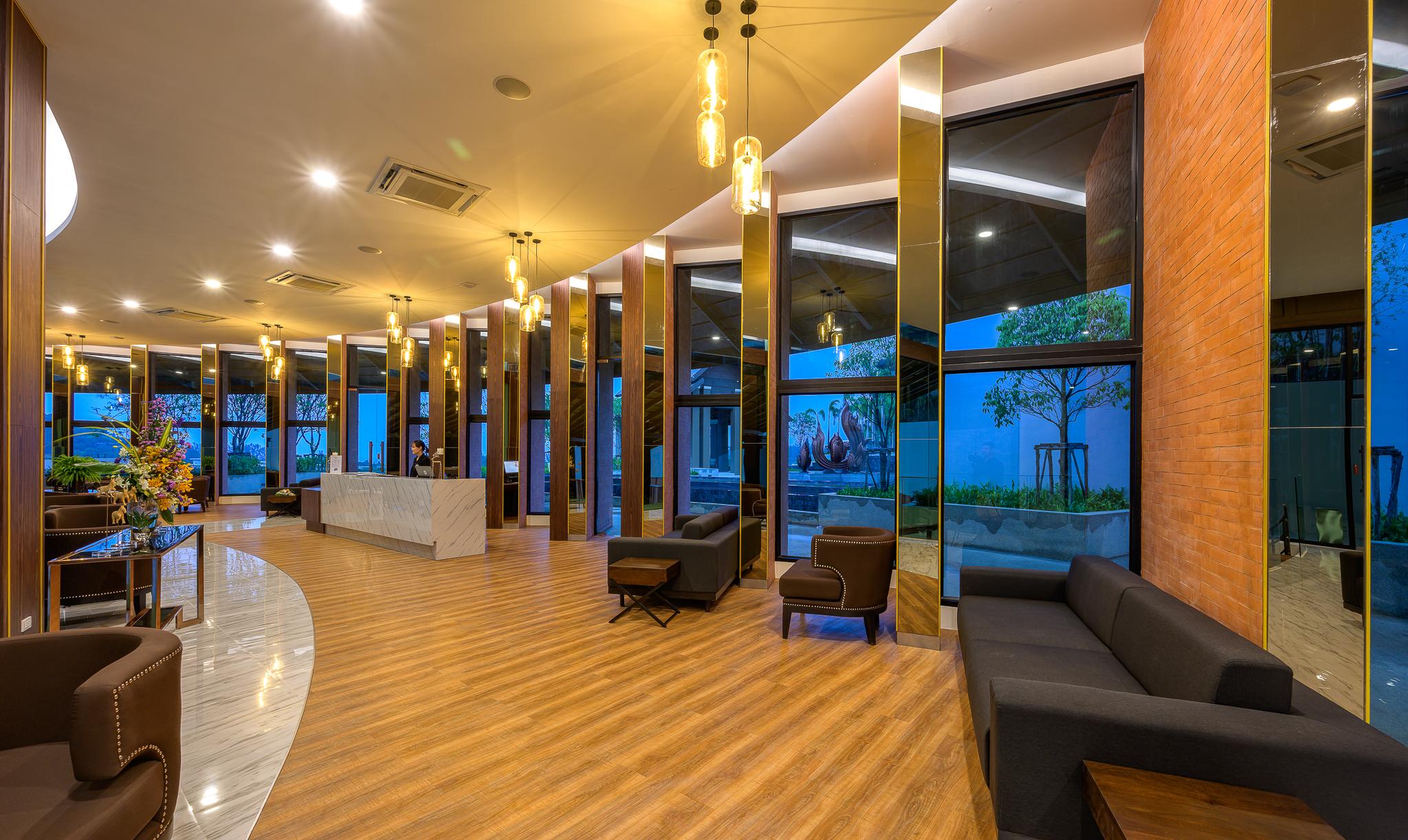 Mida Grande Resort Phuket Bagian luar foto
