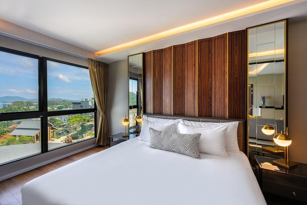 Mida Grande Resort Phuket Bagian luar foto